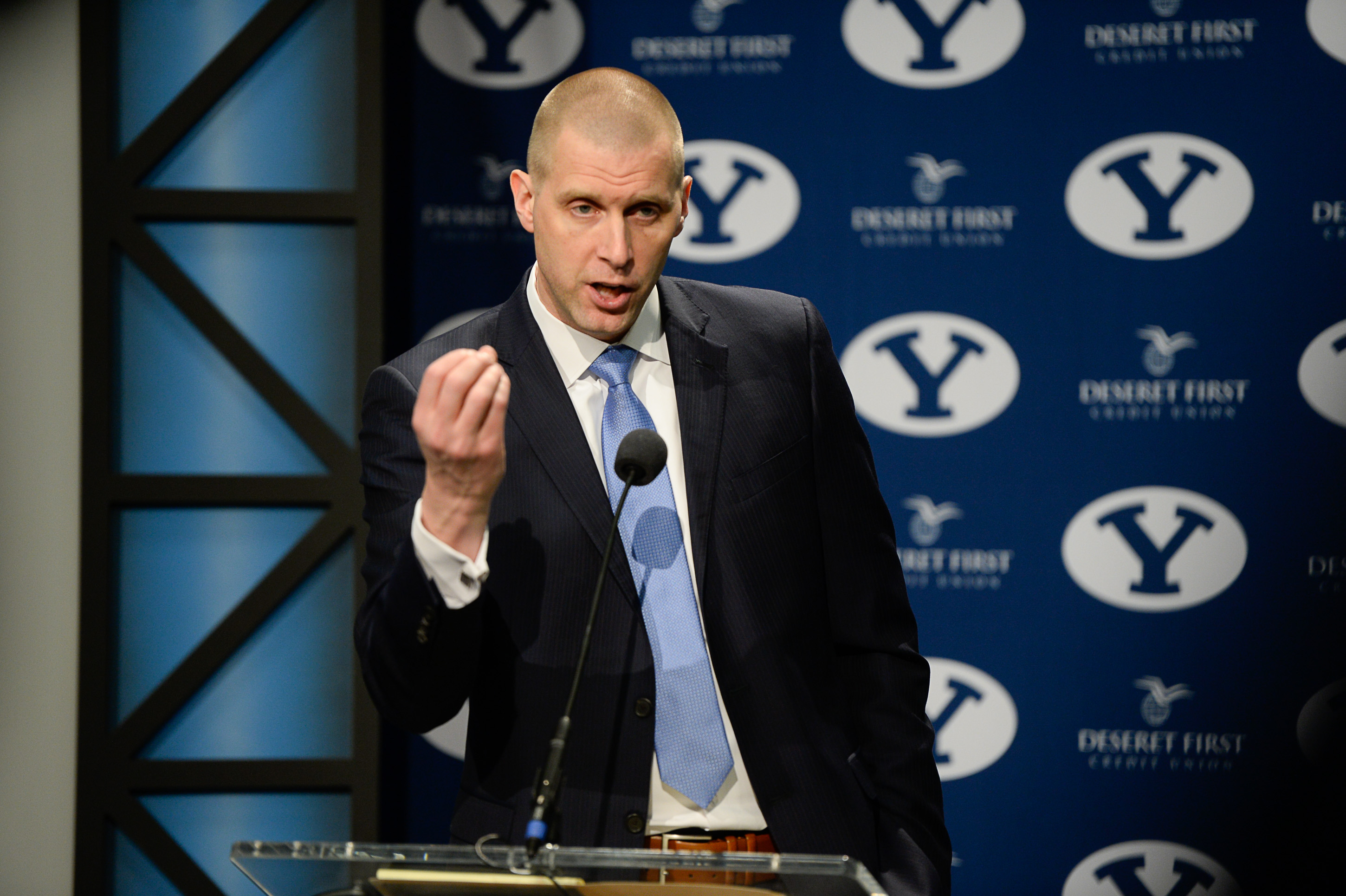 New BYU basketball coach Mark Pope's challenge: Overcome various  institutional barriers to lift a proud program that has stagnated, seen  better days – Shawn Miller