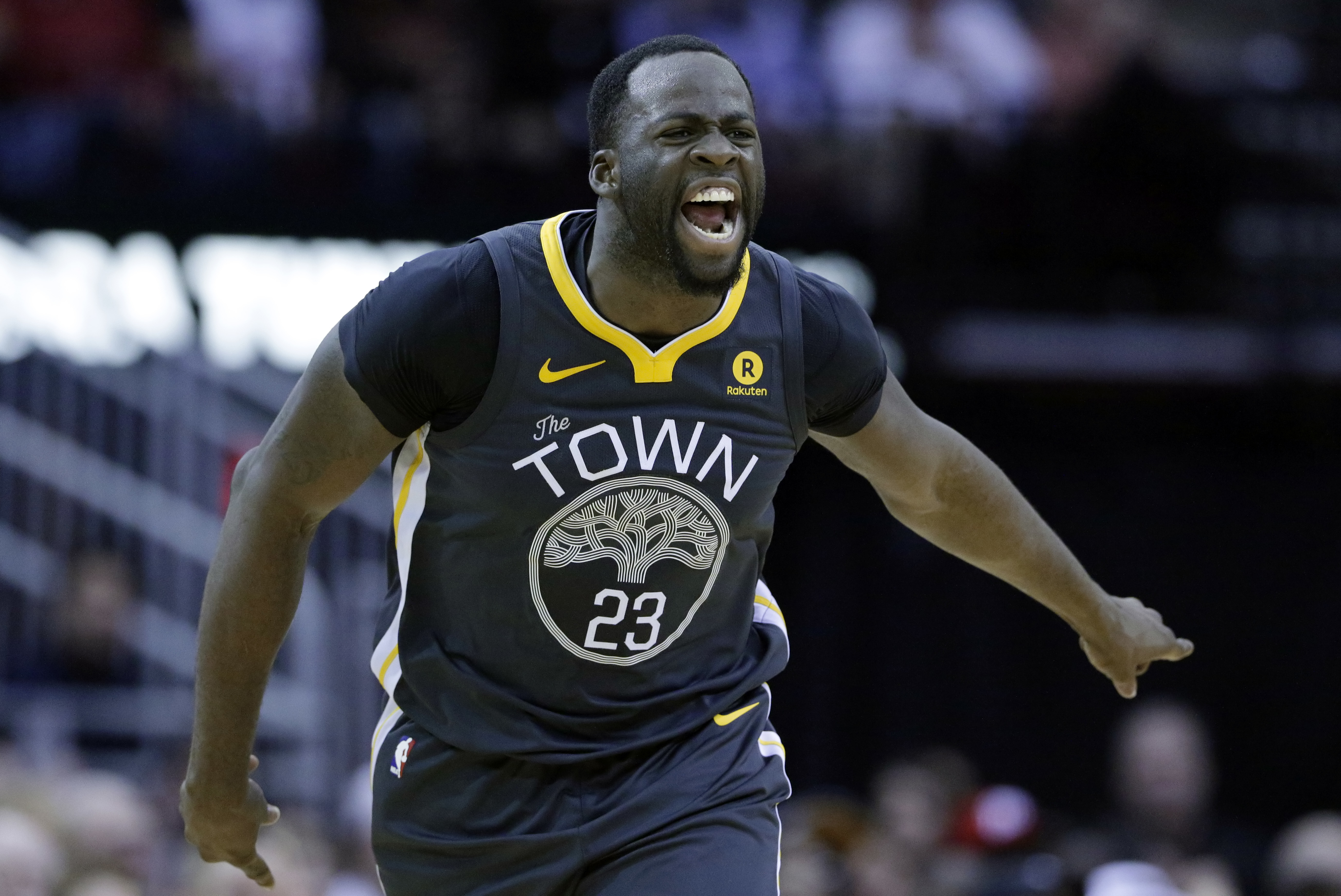 The Warriors' Draymond Green elevates game, brings it on both ends