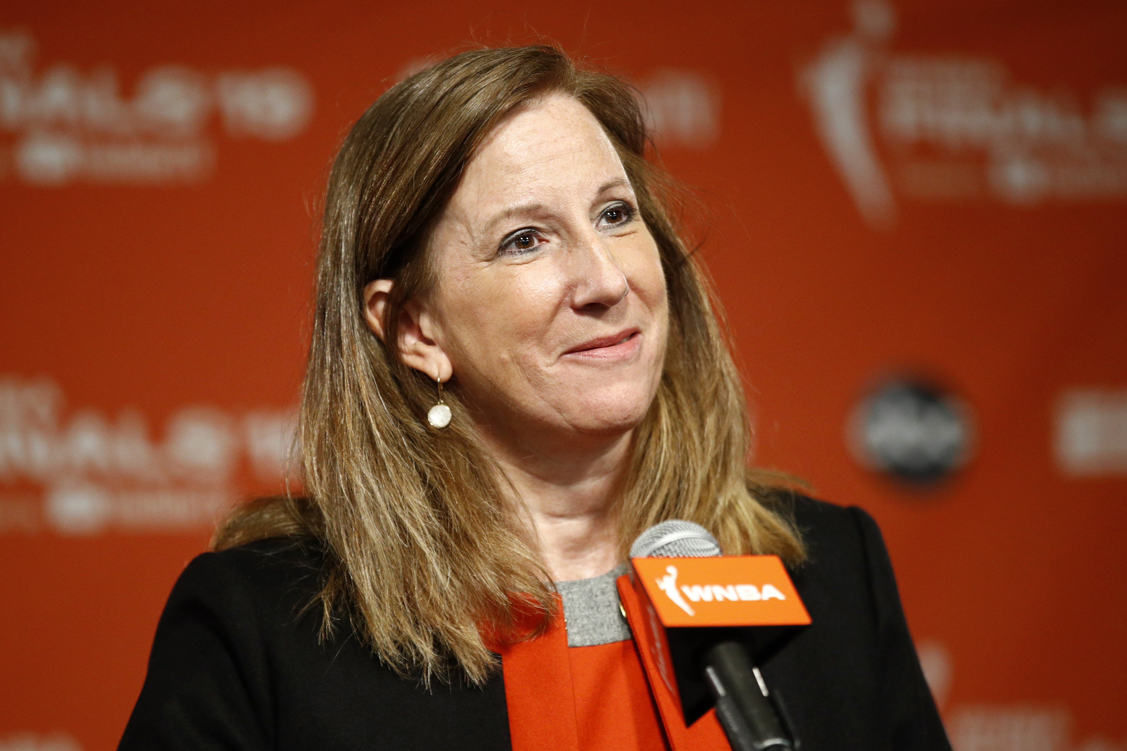 WNBA's 8-year labor deal to hike average salary to $130,000