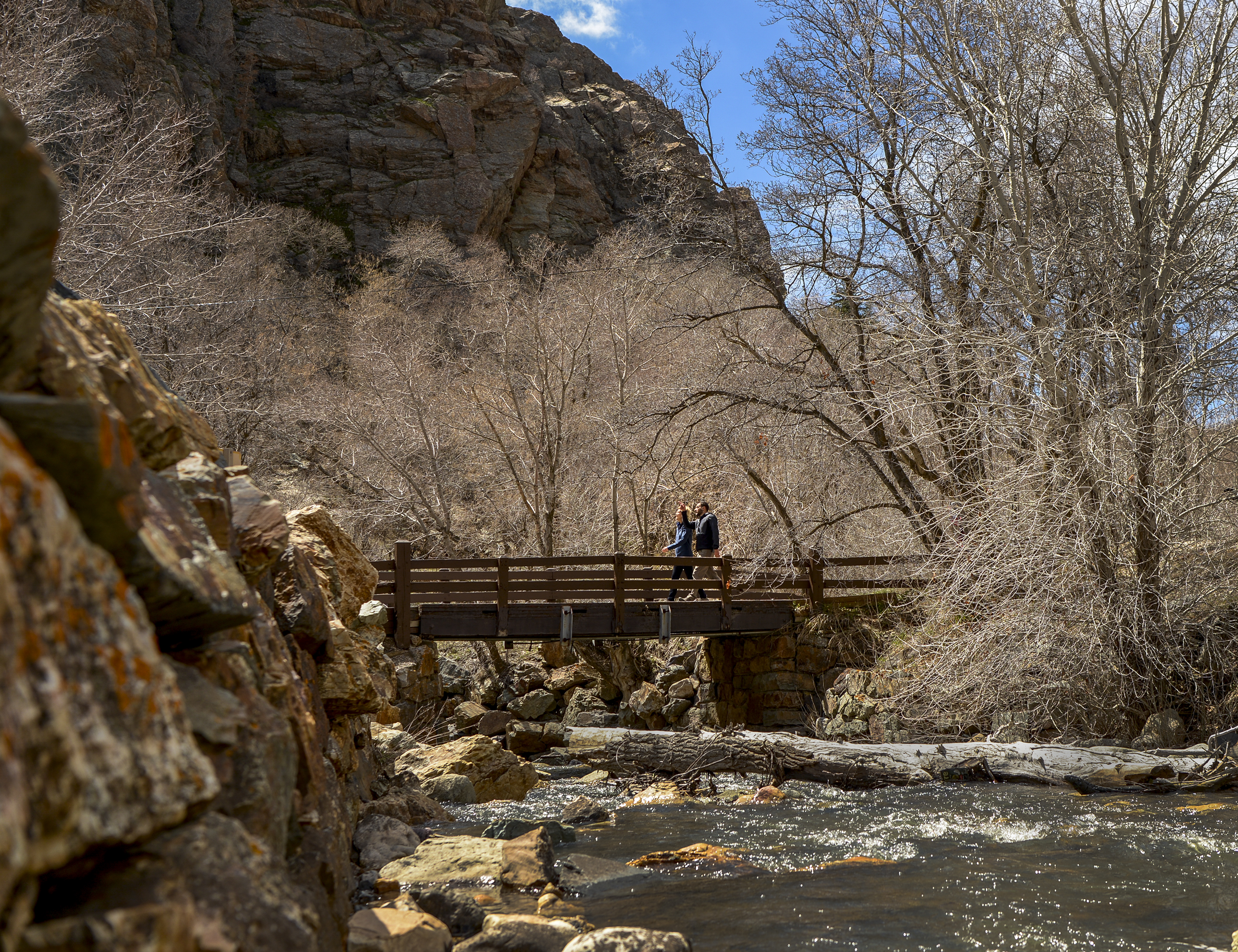 Leah Hogsten | The Salt Lake Tribune Massachusetts Sen. Elizabeth Warren takes a walking tour with Carl Fisher, executive director of UtahÕs Save Our Canyons organizationat Storm Mountain Picnic Area in Big Cottonwood Canyon, April 17, 2019 before speaking to Utah supporters Wednesday evening. Sen. Warren is a Democratic 2020 presidential candidate. 