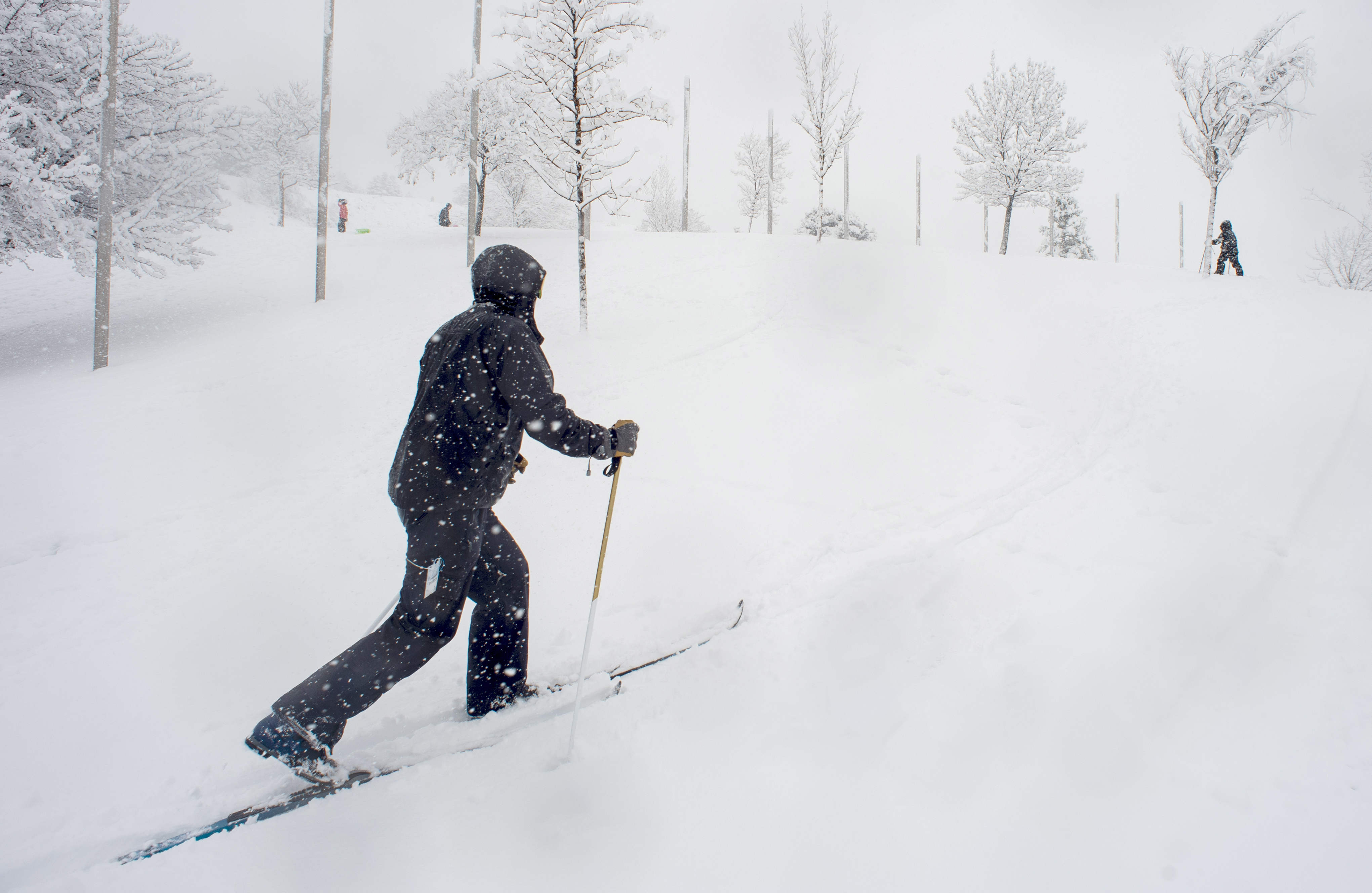 (Rick Egan | The Salt Lake Tribune) Randy Brown and 5-year-old Asher take advantage of the new snow to ski at Popperton Park, Monday, Jan. 21, 2019. 