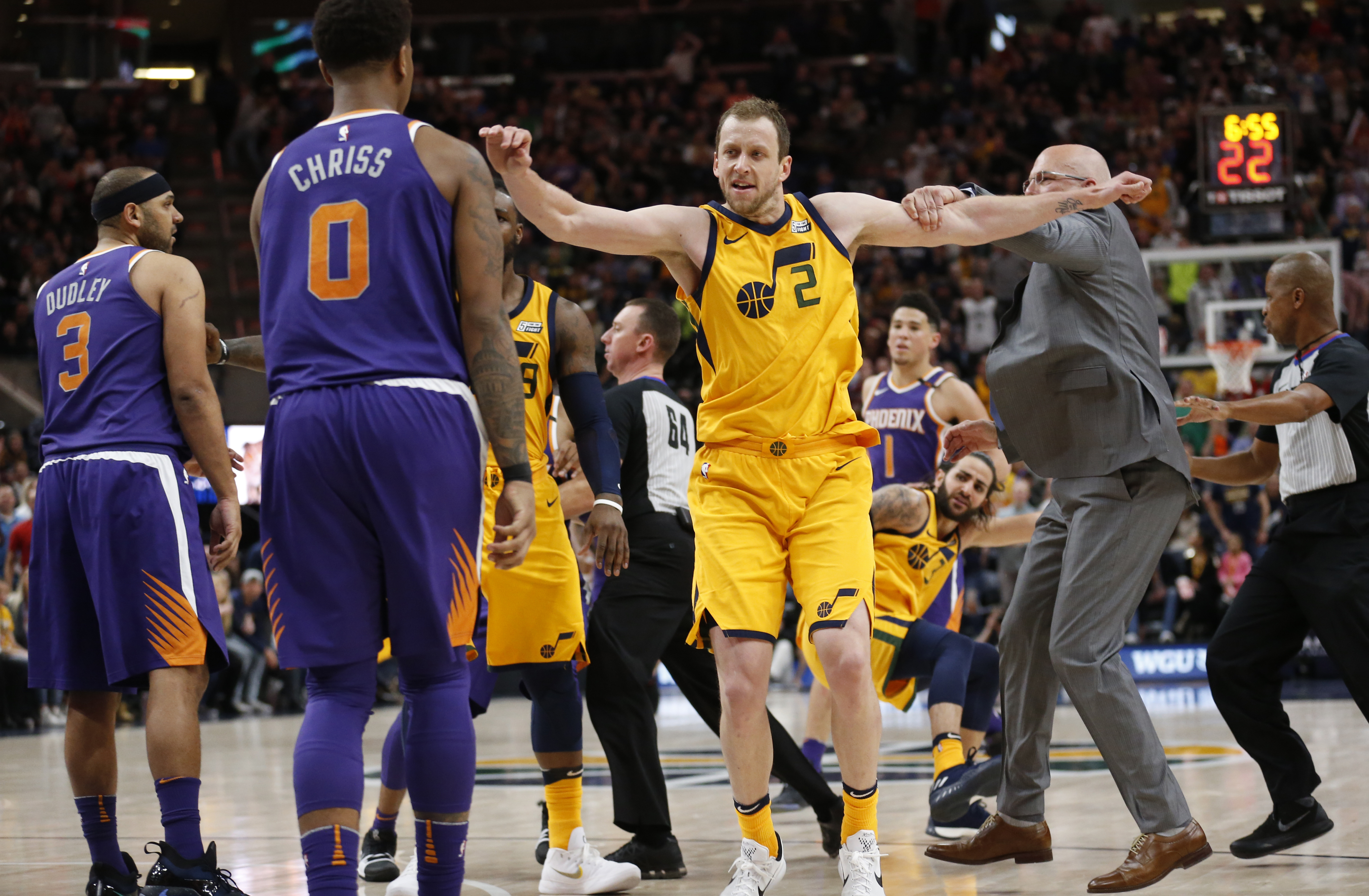 Fraternal Franchises: Utah Jazz and the Phoenix Suns - SLC Dunk