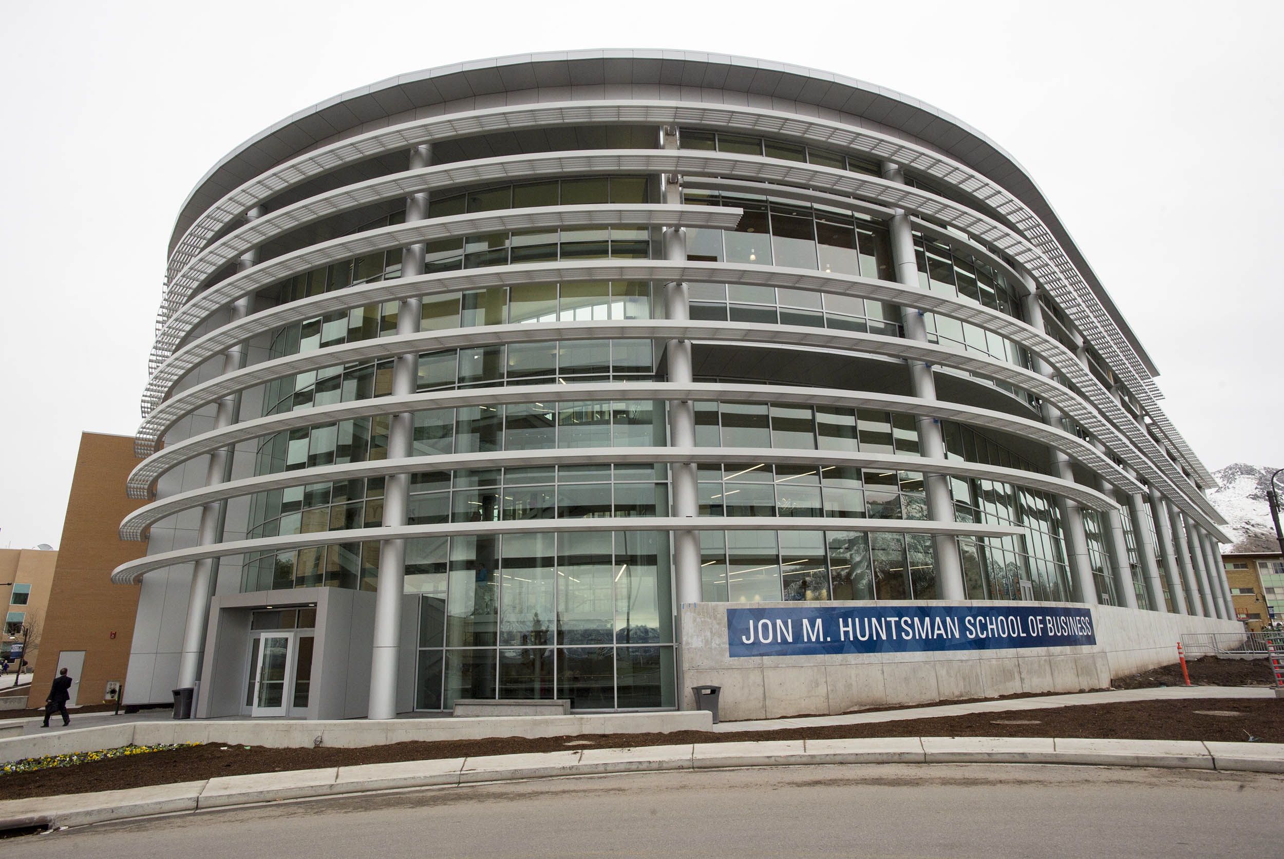 Utah State business school on the defensive after student media finds a  lapse in tuition oversight