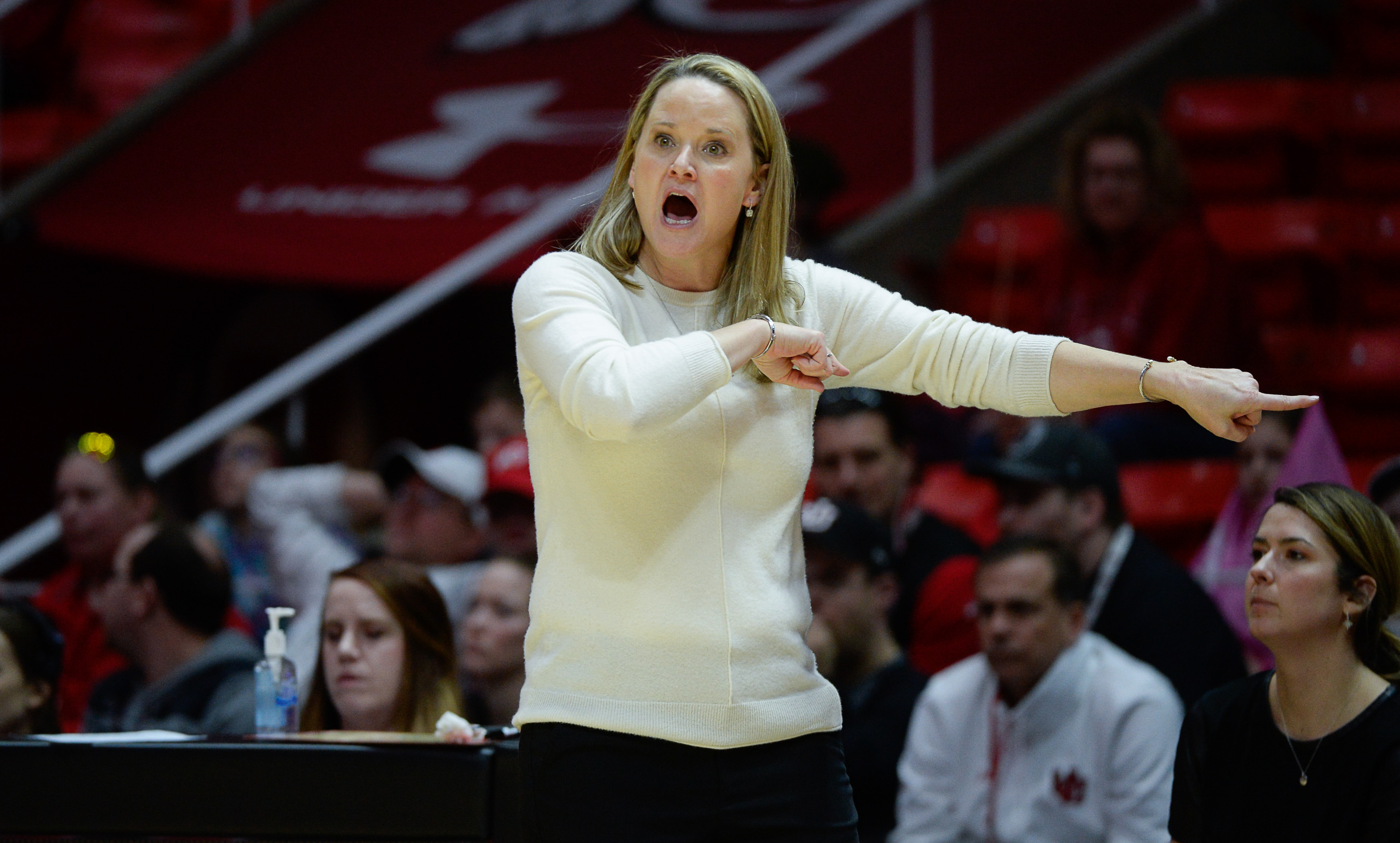 (Francisco Kjolseth | The Salt Lake Tribune) Utah head coach Lynne Roberts begins expresses her anger at the referees as UCLA begins to slip away on their way to a 90-100 loss at the Jon M. Huntsman Center in Salt Lake City on Sunday, Feb. 10, 2019.