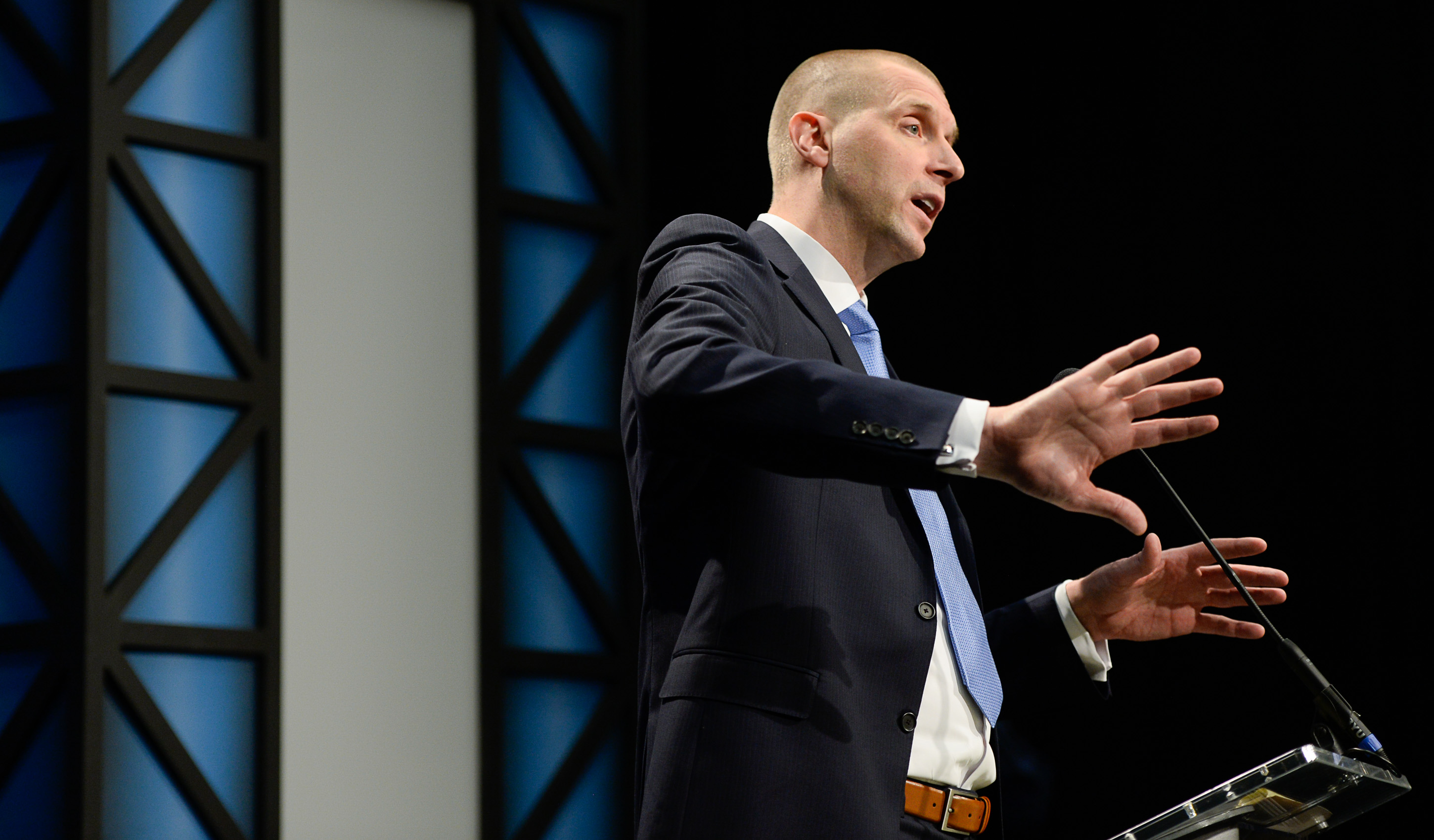 New BYU basketball coach Mark Pope's challenge: Overcome various  institutional barriers to lift a proud program that has stagnated, seen  better days – Shawn Miller